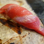 トロ、煮切り。熟成具合が素晴らしい