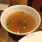 キブン、デ、、サチオ - 煮豚チャーハンのスープ