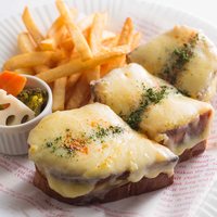 クロックムッシュ フライドポテト添え