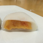 追分だんご本舗 - あんず大福¥194-(2015.8.6撮影)