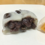 追分だんご本舗 新宿本店 - 豆大福 (2015.8.6撮影)