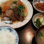 梅田 - 野菜とかつおの煮つけ　800円