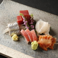 龍月  SUSHI - 漁港直送鮮魚 刺身五種盛り