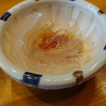 根岸家 - 無料のお通しのところてん