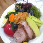 なにや - ブルーベリー麺の冷やし中華：2015年8月