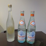 日本料理 TOBIUME - ペアリングにはミネラルウォーターが1本付きます(三人分)