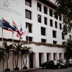 The Sukhothai - 低層階のホテルです。(写真はHPより)