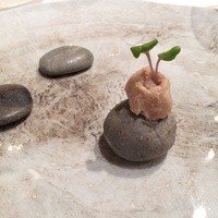 ルカンケ - 石に見立てたパンとリエット