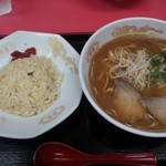 Kanseien - ラーメンとミニ炒飯セット800円