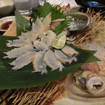 あぷちゃ - ＜2015年8月・初訪問＞鮑のお刺身。肝もあります。今月の特価で1,280円