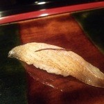 丸萬寿司 - にぎり 鱚の昆布〆