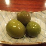丸萬寿司 - 箸休めのオリーブ