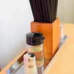 らーめんどんぐり - 胡椒を上手に使うと良いですよ～!!