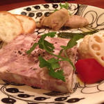 Barba - 肉パテ、ピクルス、昆布森牡蠣オイル漬け