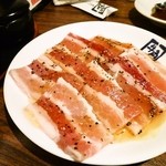 牛角 - 三元豚のはちみつ黒胡椒焼き
