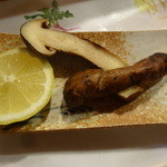 かわしま寿司 - 一年中楽しめる焼き松茸