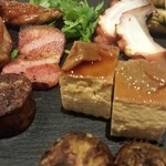 kunsei lover fumo - ベーコン、玉子、豆腐、タコ燻製の香りがたまらない一品