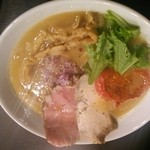 Menya Kyousuke - 鶏白湯(醤油)。ベジポタよりこっちが良い。