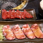 やきにくやさん - ロース　580円
厚切タン　720円