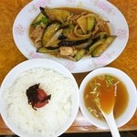 石狩亭 - 豚肉とナスのミソ炒めライス❤梅干しはサービス♪ヽ(´▽｀)/