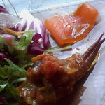 クッチーナ・アン・ベース - 前菜（サーモンにサルサ）