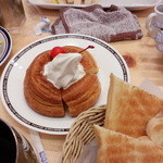 コメダ珈琲店 - ミニシロノワール