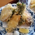  花三昧 - 変わり天麩羅盛合せ1600円