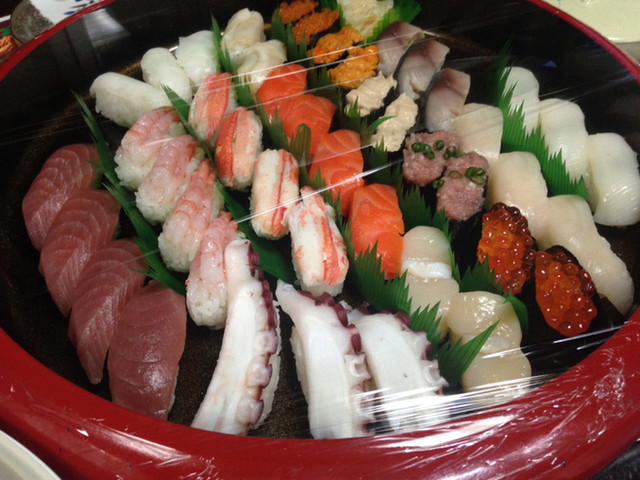 札幌 海鮮丸 保戸野店 - 泉外旭川（寿司）の写真