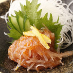 Shinnagasaki Kasen Ichigyoichie Shokakuya - 通称：梅水晶
       美しく透きとおるサメ軟骨のコリコリっとした食感。