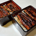 黄金 - 二人でうな重を食べました。