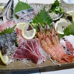 酒場わたなべ - 刺身盛り
