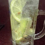 鶴亀 - チューハイ ２８０円(税込)(２０１５年８月７日撮影)