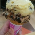 サーティワンアイスクリーム - ラムレーズンとオレオチョコ