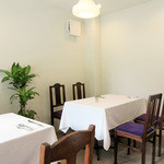 チェネッタ バルバ - ナチュラルな店内