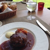 レストラン 竜神亭 - メインのハンバーグステーキとブレッド