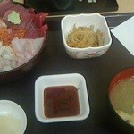 150716新潟　中央食堂　越後海鮮丼990円