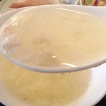 中国料理 龍王 - 工夫された　パイタンスープ。