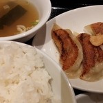 餃子の安亭 - ザ！にんにく餃子＋ライスセット