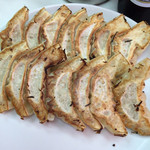 ぎょうざ専門店 赤萬 - ぎょうざ