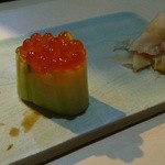鮨四季の味 しおん - イクラきゅうり巻