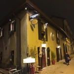 El Brellin - 道路沿いなのですけどなかなか分からないのは海外特有。