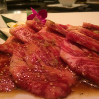 游玄亭 西麻布本館 - 味付けは醤油ベースのタレ