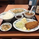 日高屋 - いわしフライ餃子セット