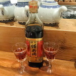 天天厨房 - 8年紹興酒ボトル2,800円+税