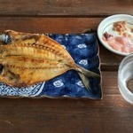 アジ干物焼き