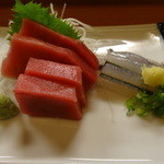 弥助鮨 - 鮪と細魚の刺身