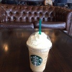 Starbucks Coffee - シンガポールでキャラメルフラペチーノ♪