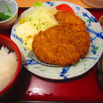 Tsukiji Shokudou Genchan - マグロメンチ＆コロッケの定食