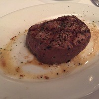ルース クリス ステーキハウス - ランチステーキ。6オンス(170グラム)。