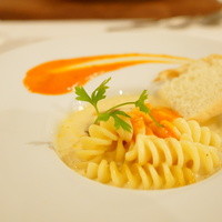 ENCUEIL 神戸北野 - ENCUEIL Lunch Petit course (牛ミンチ肉のラグーソース 湯葉包み フリッジ添え)